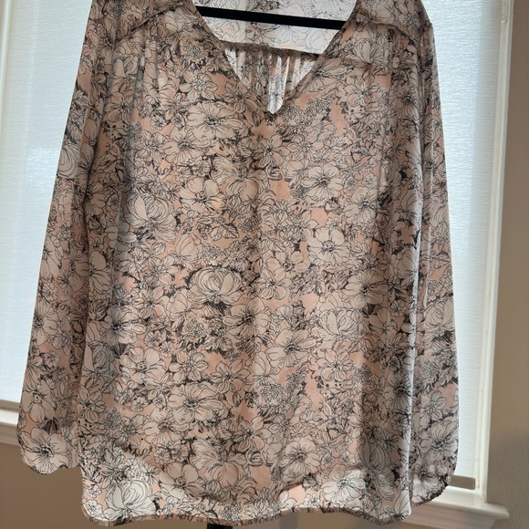 Violet & Claire pink, floral, long sleeve blouse- size 1X - Picture 8 of 9